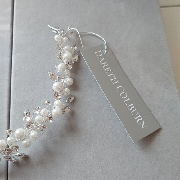 Dareth Colburn Emmy Floral Backpiece - Picture 5 of 12